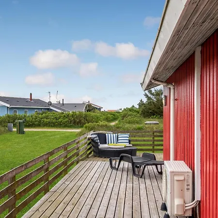 Four-bedroom In Harboore Hébergement de vacances *
