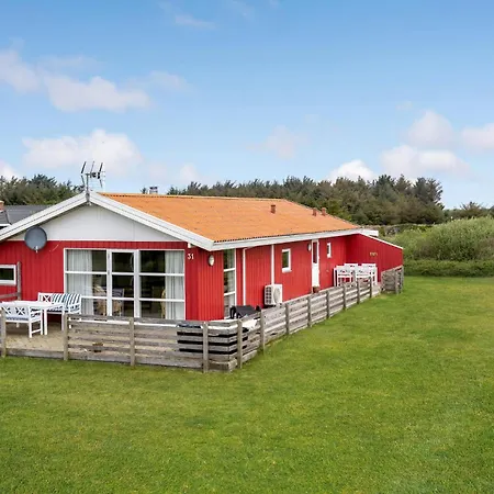 Four-bedroom In Harboore * Harboør